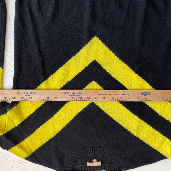 Kier + J Women’s  Pointelle Cashmere Sweater Size Small - Picture 9 of 9